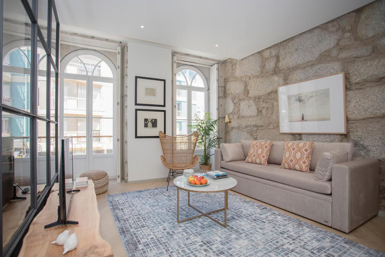 Liiiving In Porto - Luxury Beachfront Apartments المظهر الخارجي الصورة