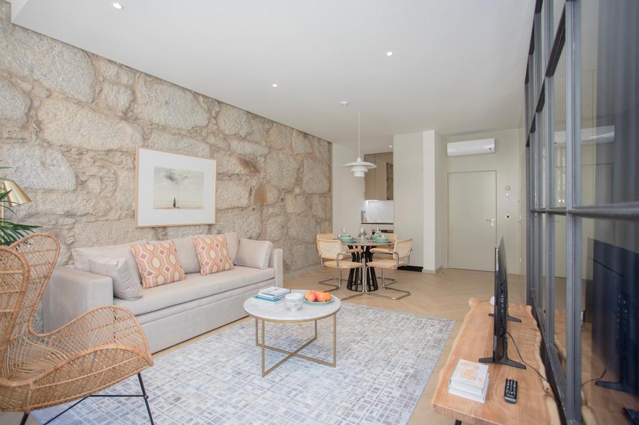 Liiiving In Porto - Luxury Beachfront Apartments المظهر الخارجي الصورة