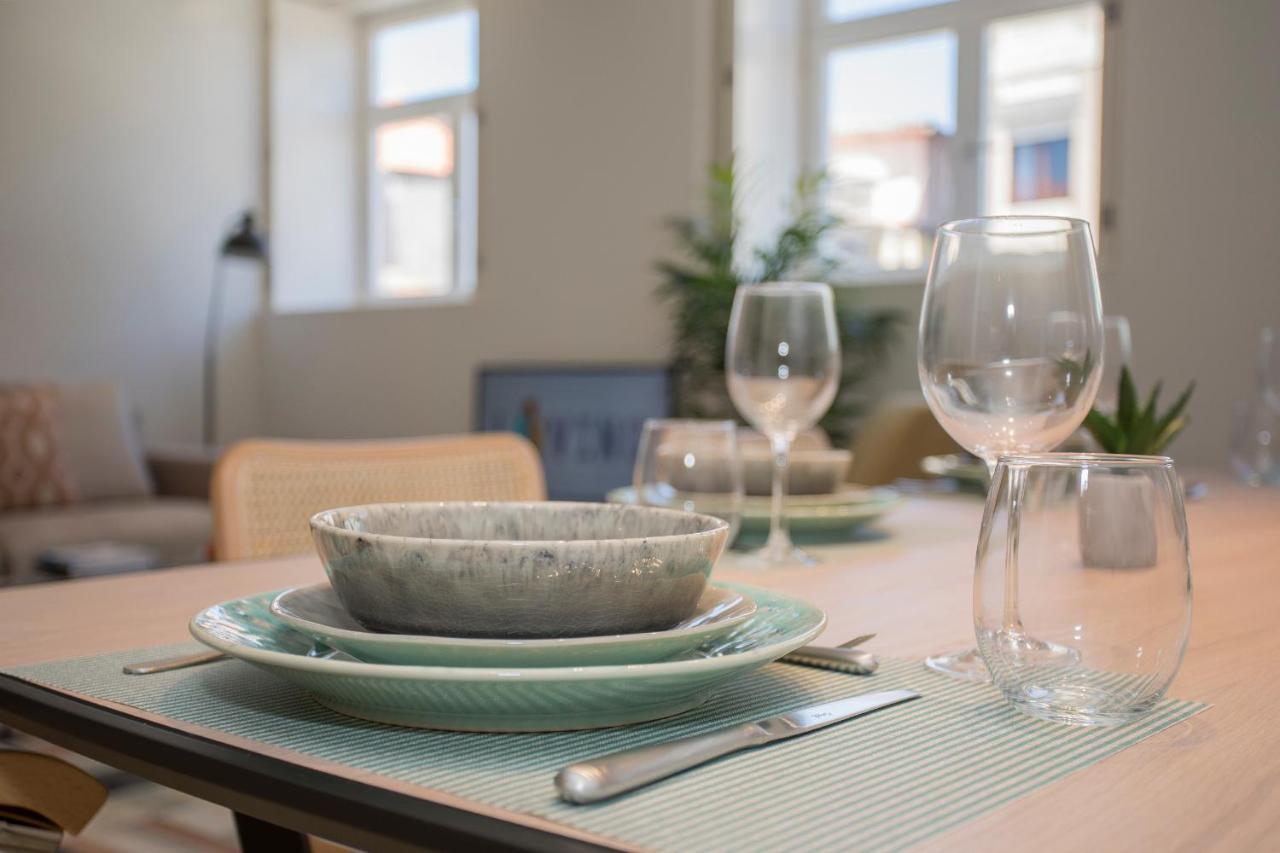 Liiiving In Porto - Luxury Beachfront Apartments المظهر الخارجي الصورة